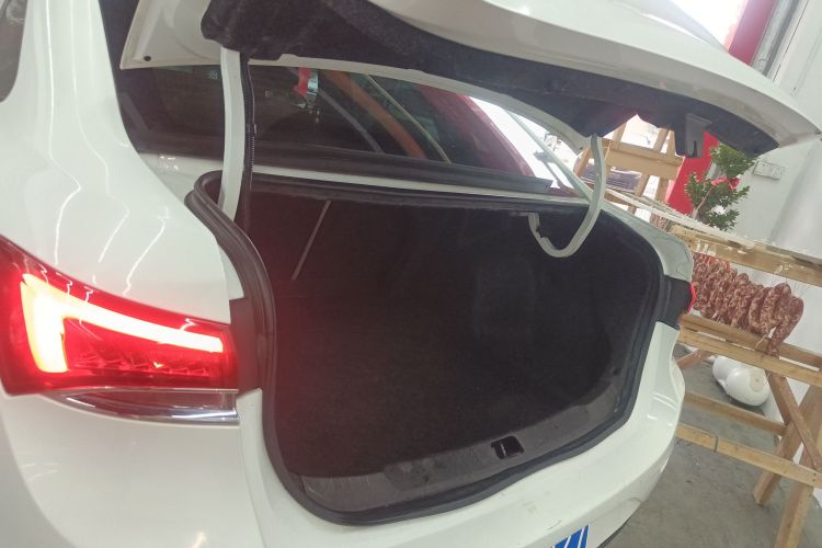 别克 英朗 2018款 15T 双离合精英型 国V局部细节23