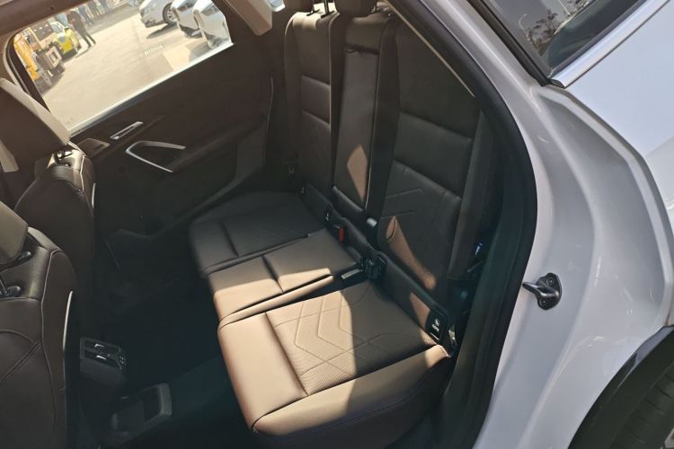 宝马X1 2023款 xDrive25Li X设计套装中控内饰7004