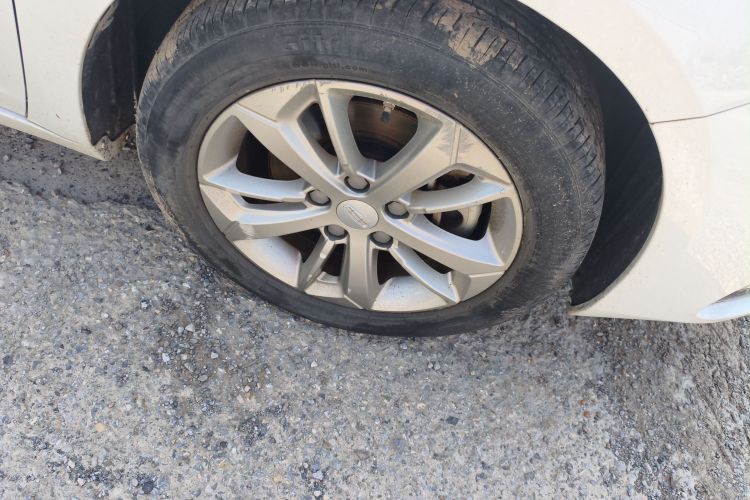 吉利汽车 帝豪GL 2020款 1.4T CVT豪华型车身外观6007