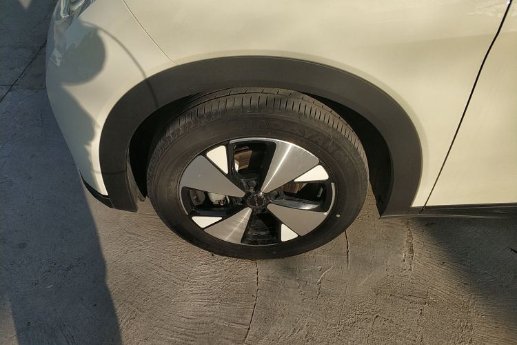 比亚迪 海豚 2023款 420km 时尚版车身外观6007