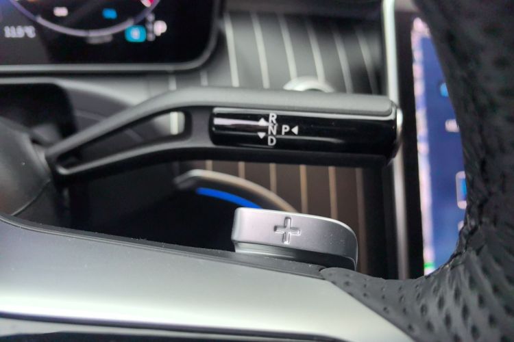 奔驰C级 2024款 改款三 C 260 L 运动版中控内饰18