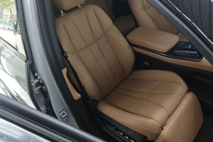 蔚来ES8 2022款 100kWh 六座版局部细节41