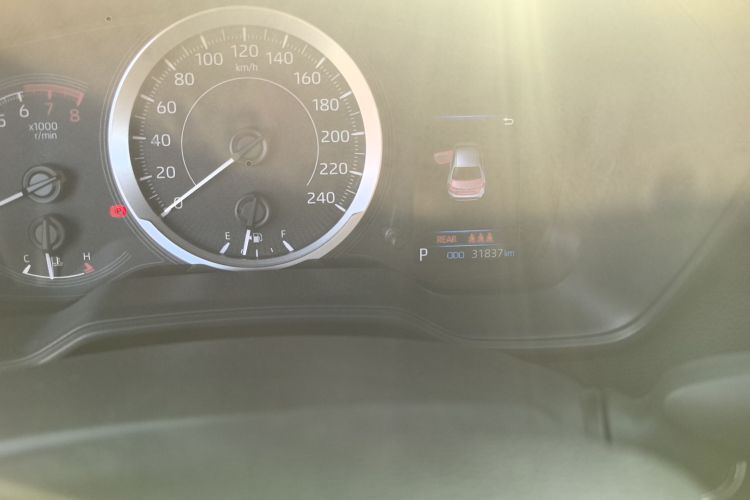 丰田 雷凌 2021款 185T CVT豪华版中控内饰15