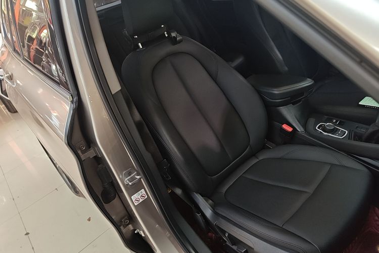 宝马X1 2019款 sDrive20Li 领先型局部细节41