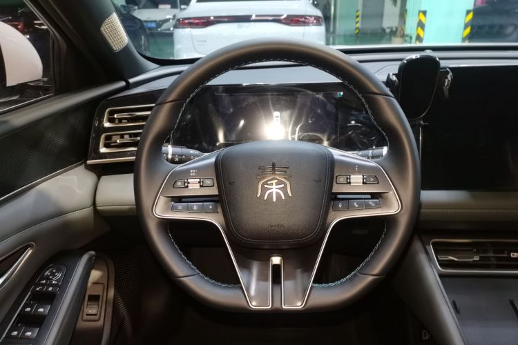 比亚迪 秦L 2024款 DM-i 80KM超越型局部细节13