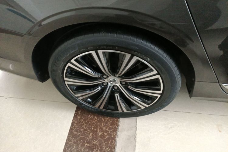 沃尔沃S90 2021款 B5 智逸豪华版车身外观6008