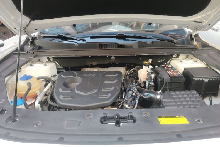 捷途X70 PLUS 2021款 1.5T 手动林 5座机舱底盘24