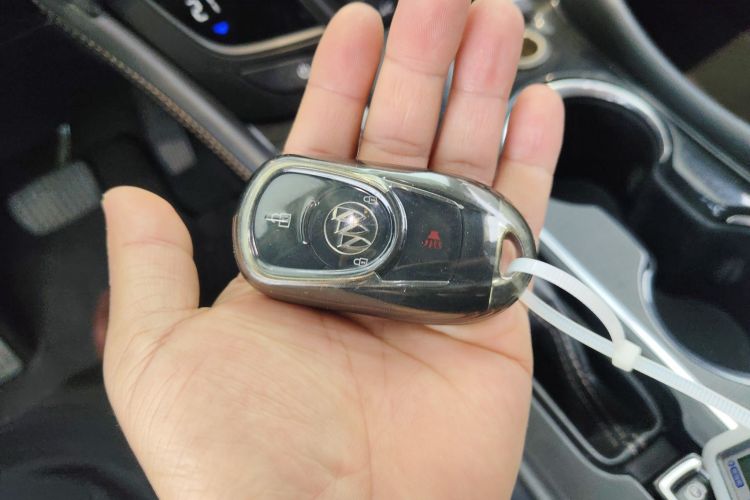 别克 昂科威 2017款 20T 两驱领先型中控内饰11