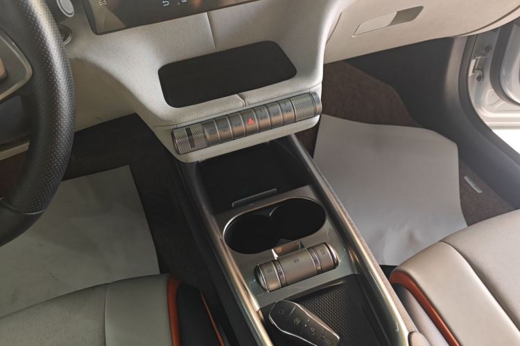 比亚迪 海豚 2021款 405km 时尚版中控内饰18