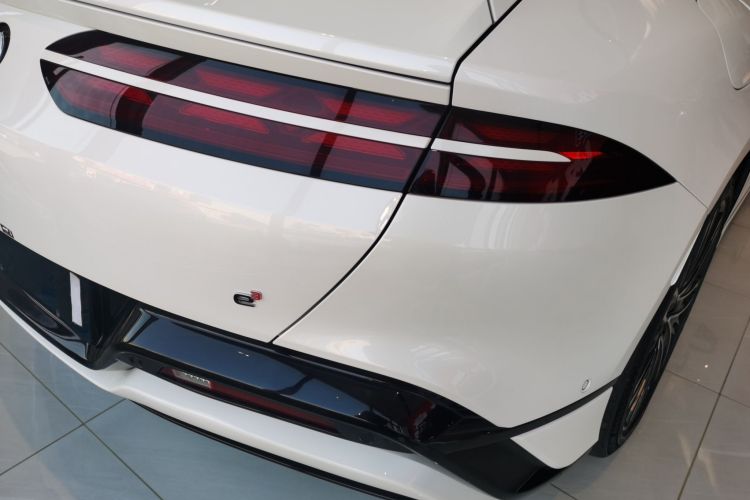 腾势Z9GT 2024款 1100四驱Ultra版车身外观9