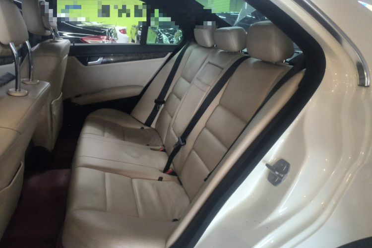 奔驰C级 2010款 C 200 CGI 时尚型中控内饰7004