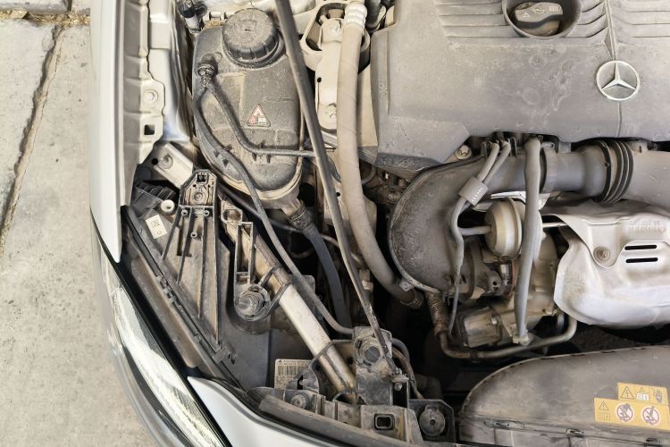 奔驰B级 2015款 B 200 时尚型局部细节9006