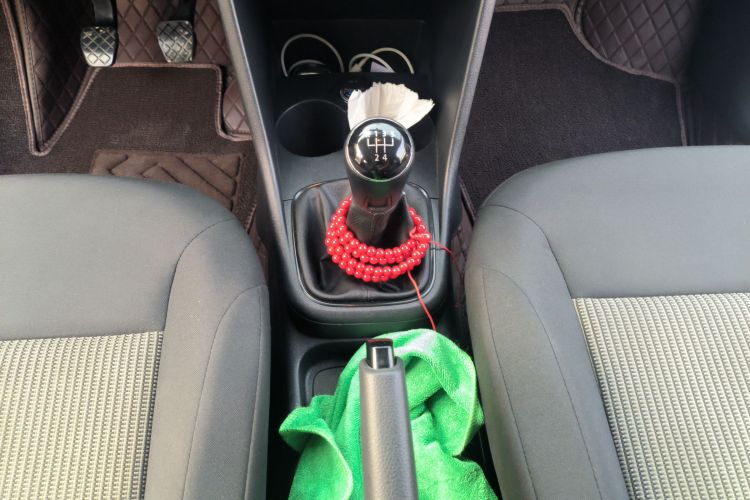 大众 Polo 2016款 1.4L 手动风尚型中控内饰18