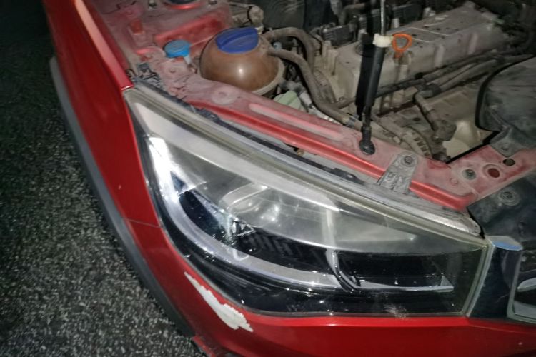 奇瑞 瑞虎3X 2018款 1.5L 自动精英版车身外观8