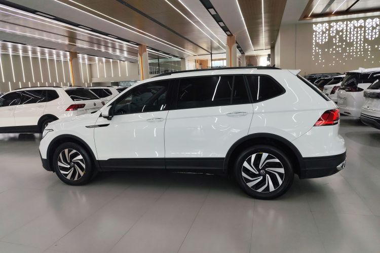 大众 途观L 2022款 330TSI 自动两驱舒享版车身外观6003