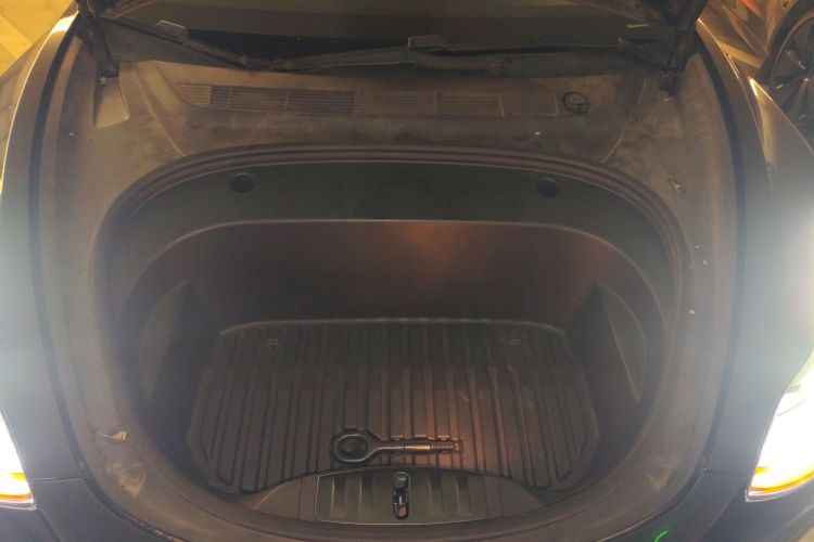 特斯拉 Model 3 2021款 改款 标准续航后驱升级版 3D1机舱底盘24