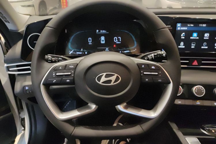 现代 伊兰特 2023款 1.5L CVT GLX精英版局部细节13