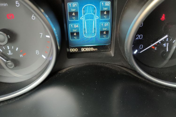 哈弗H6 Coupe 2015款 蓝标 2.0T 手动两驱精英型中控内饰15