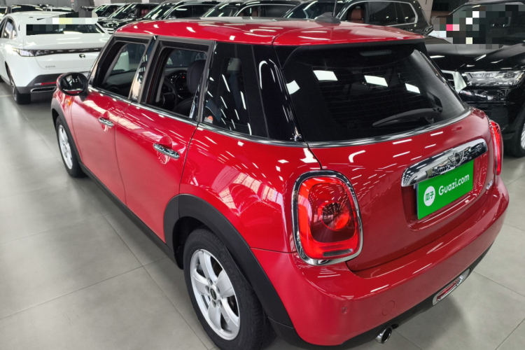MINI 2015款 1.2T ONE 五门版车身外观4