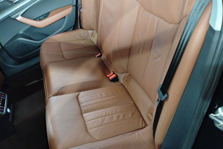 奥迪A6L 2020款 45 TFSI 臻选致雅型中控内饰21