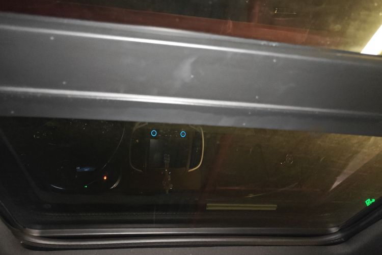 别克 君越 2014款 2.0T SIDI 精英技术型中控内饰22