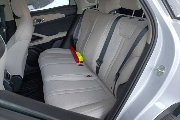 比亚迪 元UP 2025款 301KM 领航型中控内饰7004