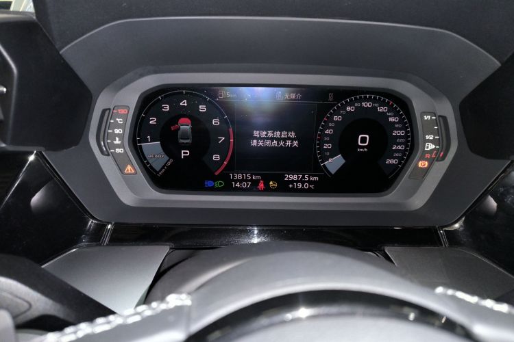 奥迪A3 2024款 A3L Limousine 35 TFSI 时尚运动型中控内饰14
