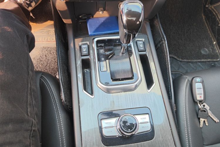 启辰T90 2018款 2.0L CVT智联领尚版 国V中控内饰18