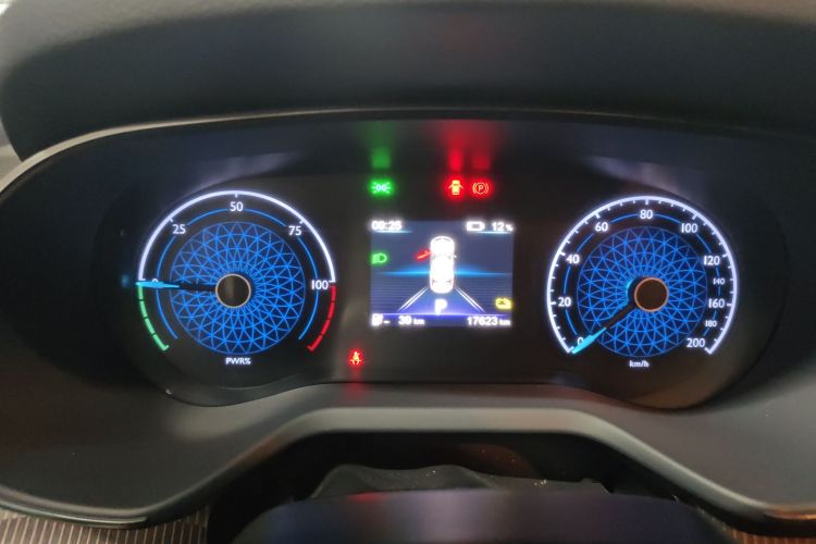 红旗E-QM5 2023款 改款 基础出行版中控内饰14