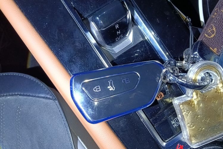 大众 途昂 2022款 380TSI 四驱尊崇豪华版中控内饰11