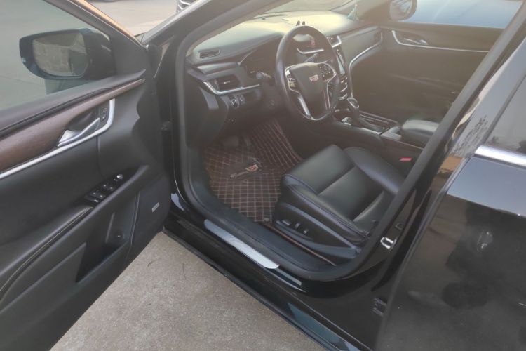 凯迪拉克XTS 2018款 28T 精英型中控内饰20