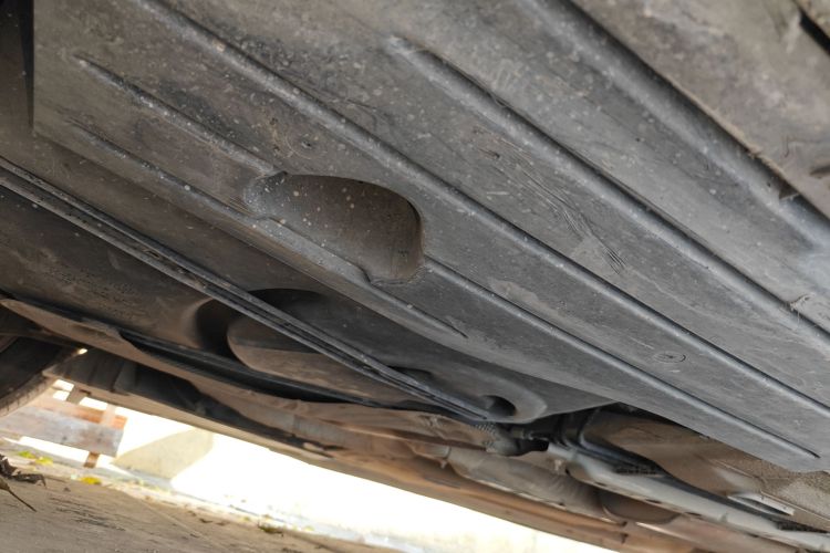 福特 福克斯 2017款 三厢 1.6L 手动风尚型智行版局部细节9002