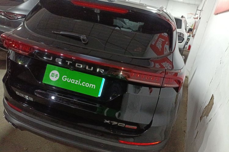 捷途X70 PLUS 2023款 1.5T DCT勇者PLUS 5座车身外观7