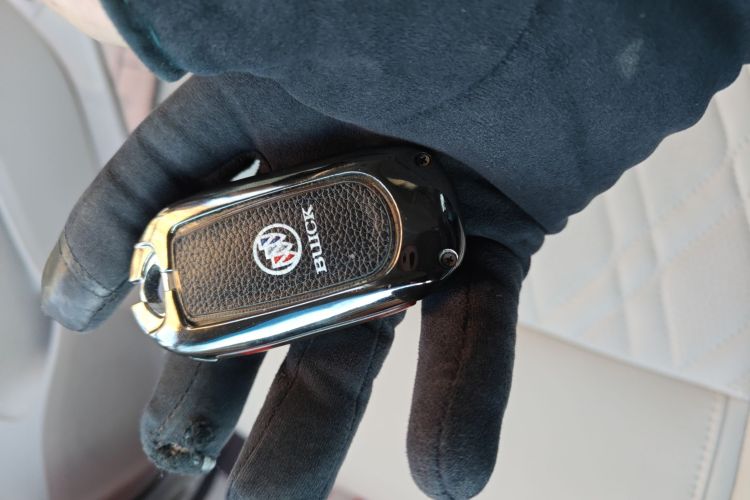 别克GL8 2023款 ES陆尊 舒适型中控内饰11