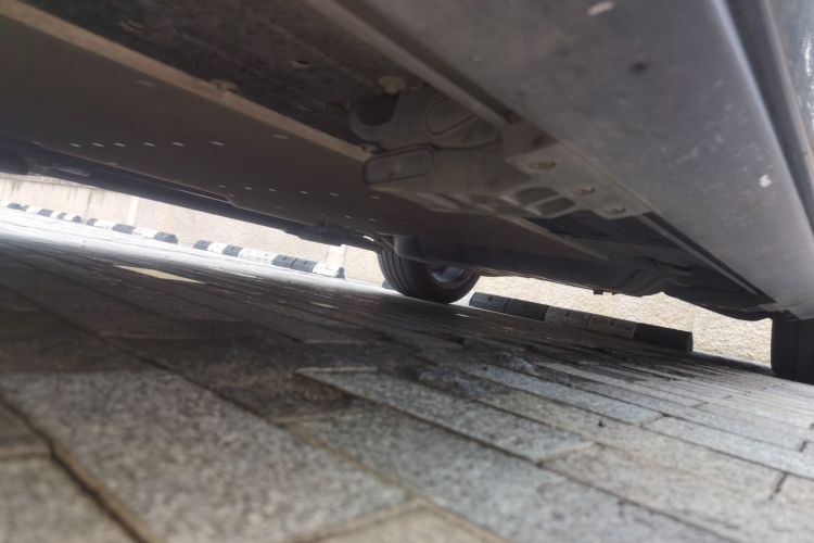 理想汽车 理想L9 2022款 Max局部细节9004