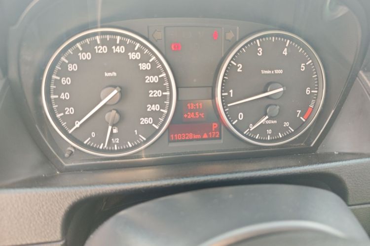 宝马X1 2014款 sDrive18i 时尚型中控内饰14