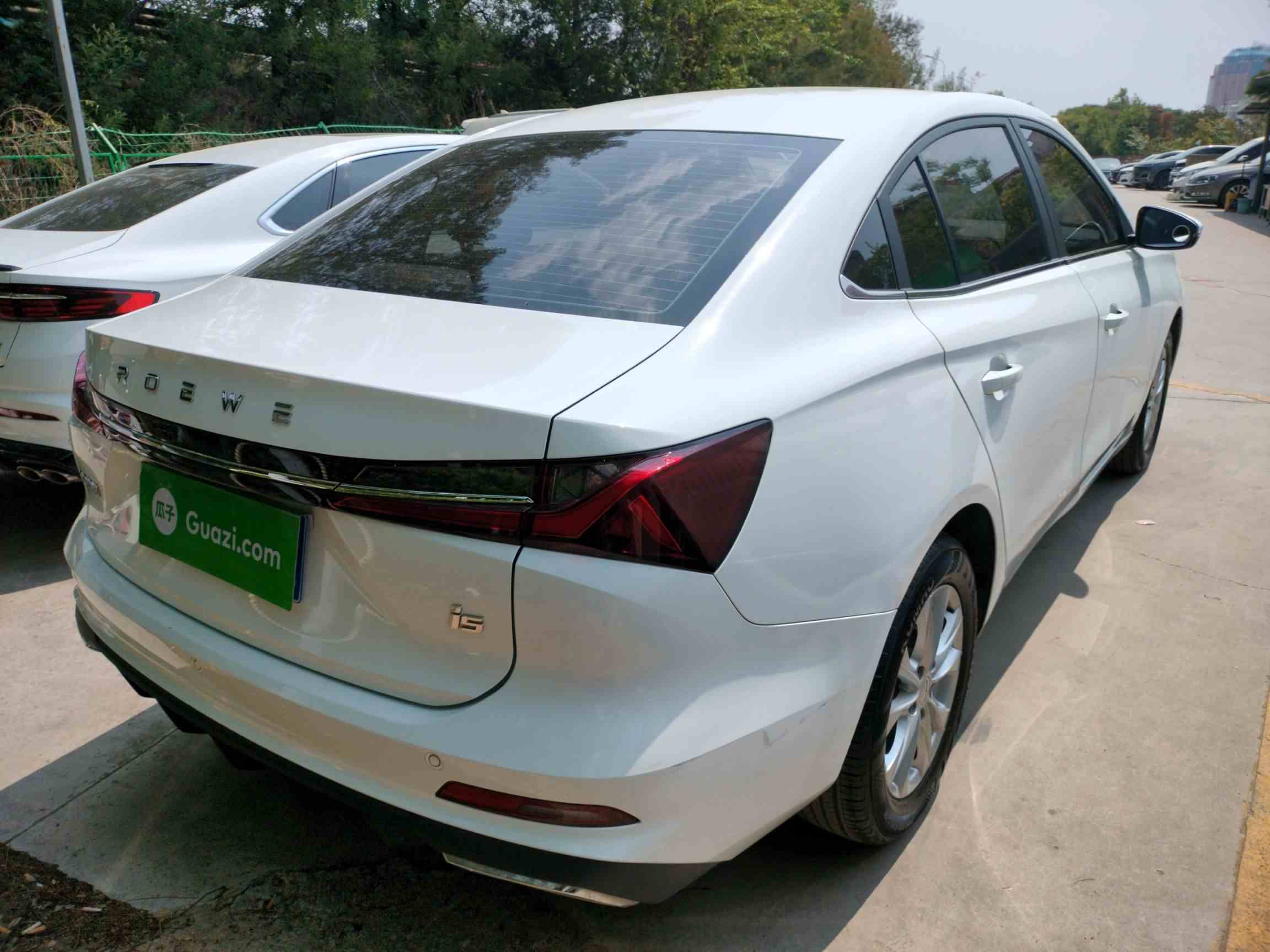 荣威i5 2023款 1.5L CVT豪华版(4)