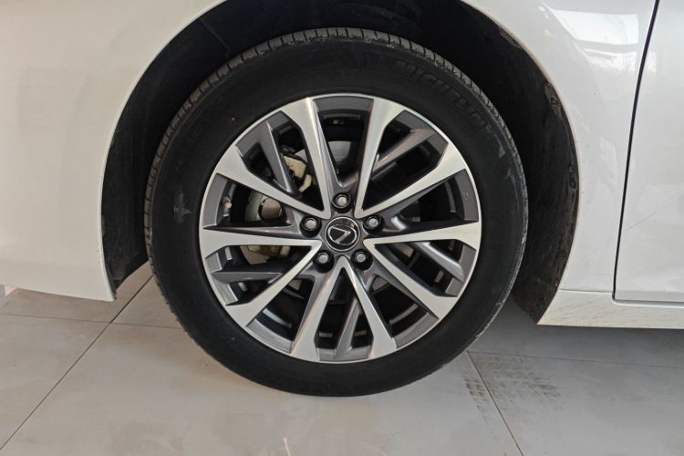 雷克萨斯ES 2021款 300h 卓越版车身外观6007