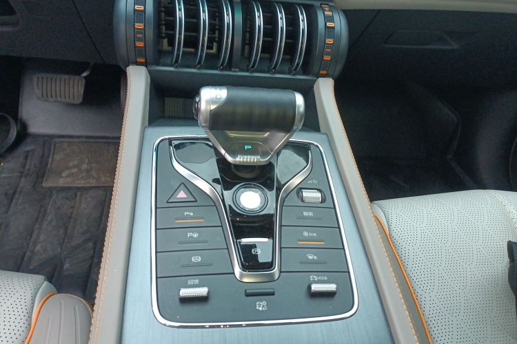 比亚迪 元PLUS 2023款 冠军版 510KM 卓越型局部细节18