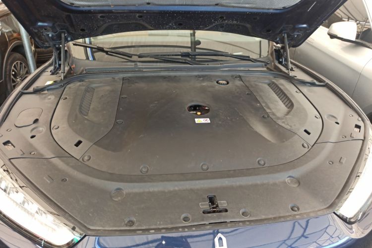 鸿蒙智行 问界M5 2022款 增程四驱性能版局部细节24