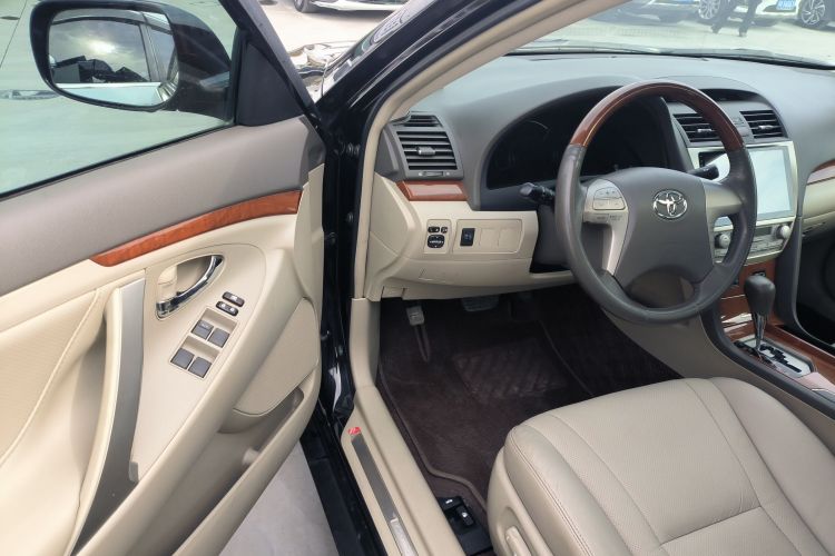 丰田 凯美瑞 2013款 200G 经典豪华版中控内饰7003