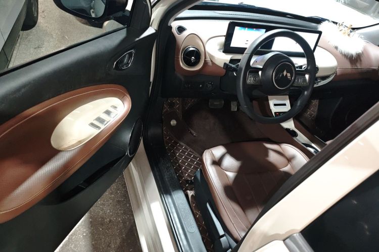 五菱汽车 五菱缤果 2023款 333km 悦享+款中控内饰7003