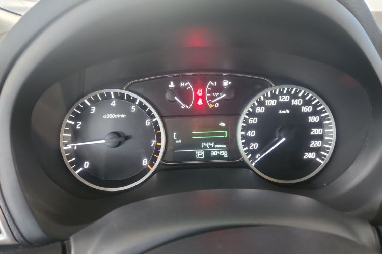 日产 轩逸 2022款 经典 1.6XE CVT舒适版中控内饰14