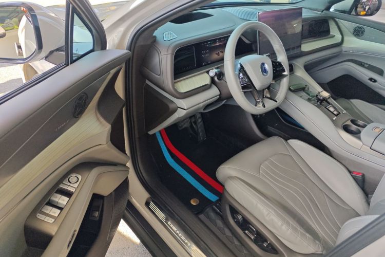 腾势N7 2023款 长续航性能版中控内饰20