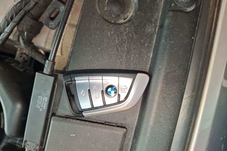 宝马5系 2018款 525Li 豪华套装中控内饰7001