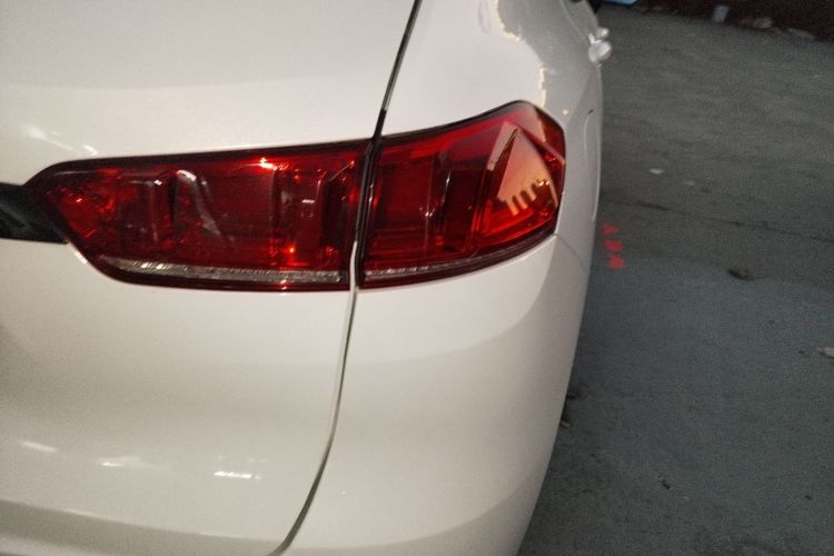 魏牌 VV7 2019款 升级款 2.0T 旗舰型 国V车身外观9