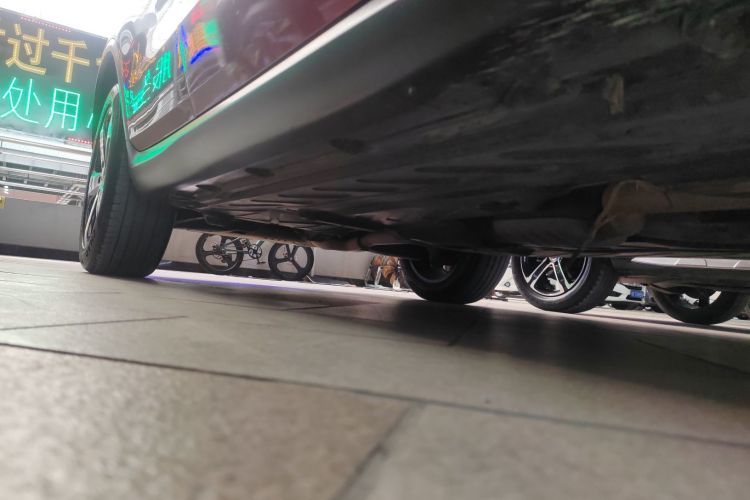 奔驰GLC轿跑 2017款 GLC 200 4MATIC 轿跑SUV局部细节9001