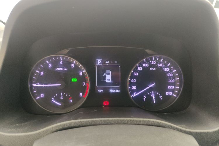 现代 领动 2016款 1.6L 自动智炫·精英型中控内饰14