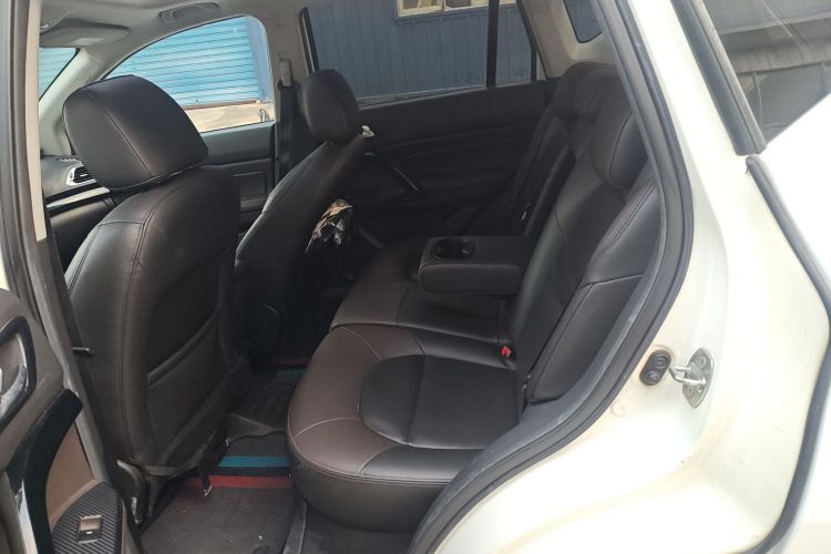 广汽传祺 传祺GS4 2016款 235T G-DCT豪华版中控内饰21