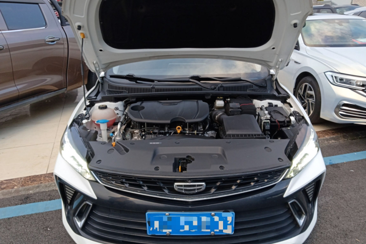 吉利汽车 2022款 缤瑞COOL 1.5T DCT电掣版机舱底盘24